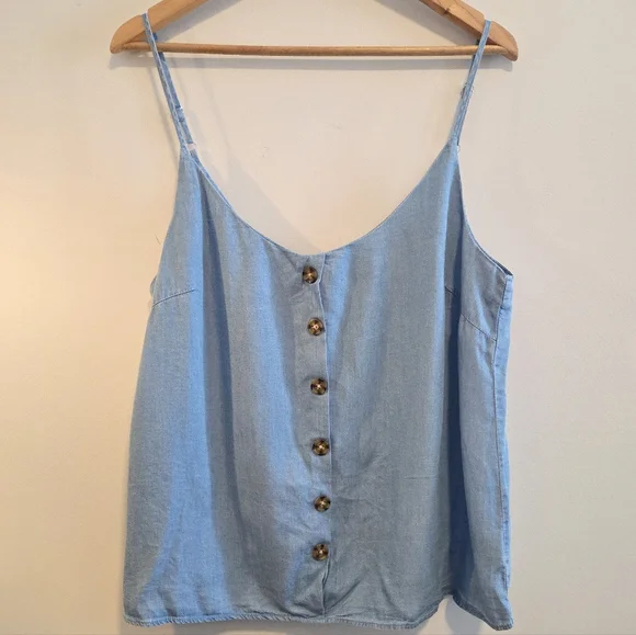 Streetwear Society Light Blue Tank Top Large NWT Tortoise Style Buttons - Picture 2 of 6